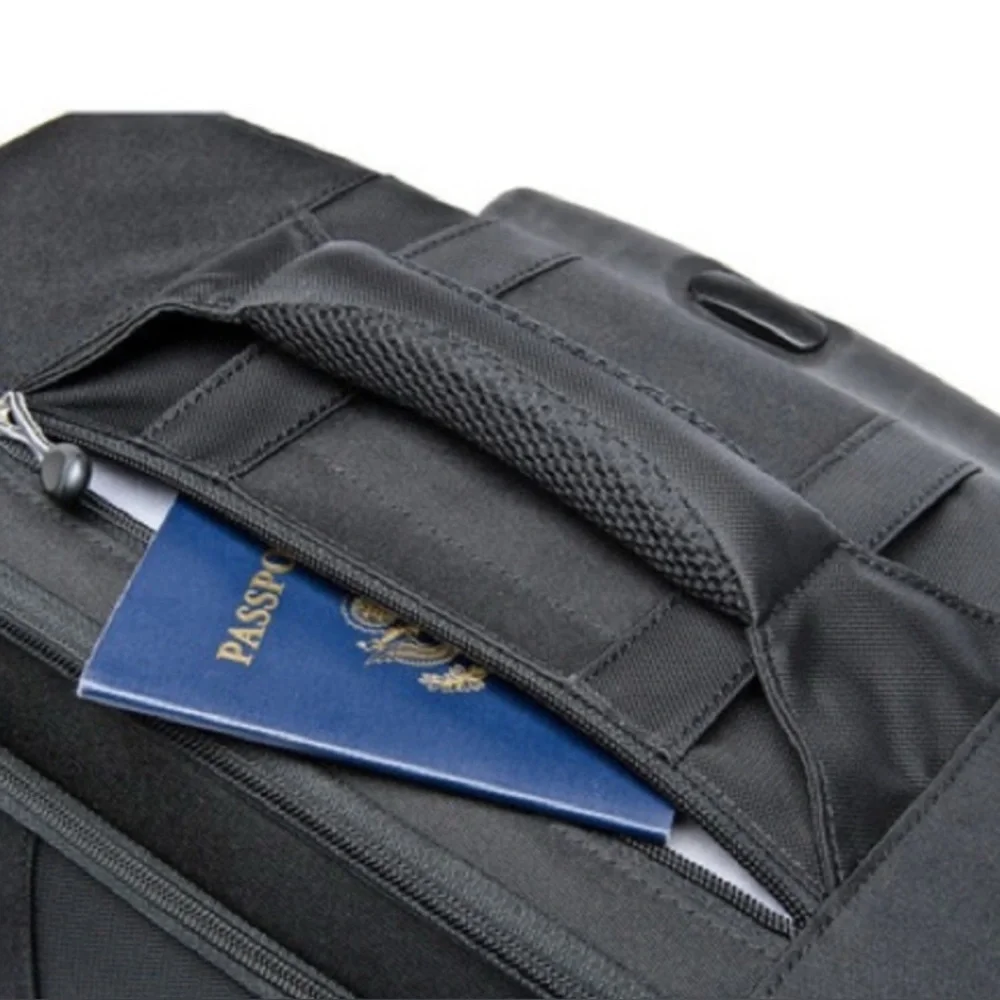 Think Tank Photo Airport Navigator Rolling Bag (Black) gently used